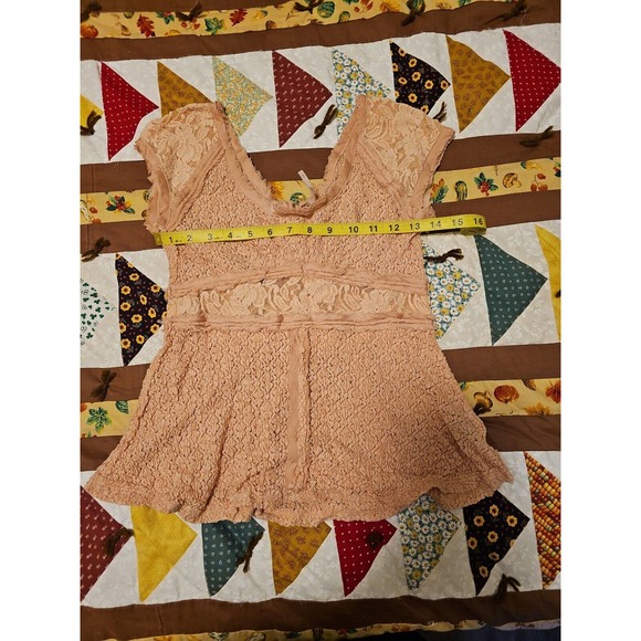 Free People Boho Peach Small Sleeveless Lace Blouse Button Back Urban Outfitters - Picture 13 of 14